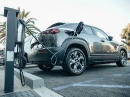 ارزیابی اثربخشی سیاست‌های خودروهای برقی